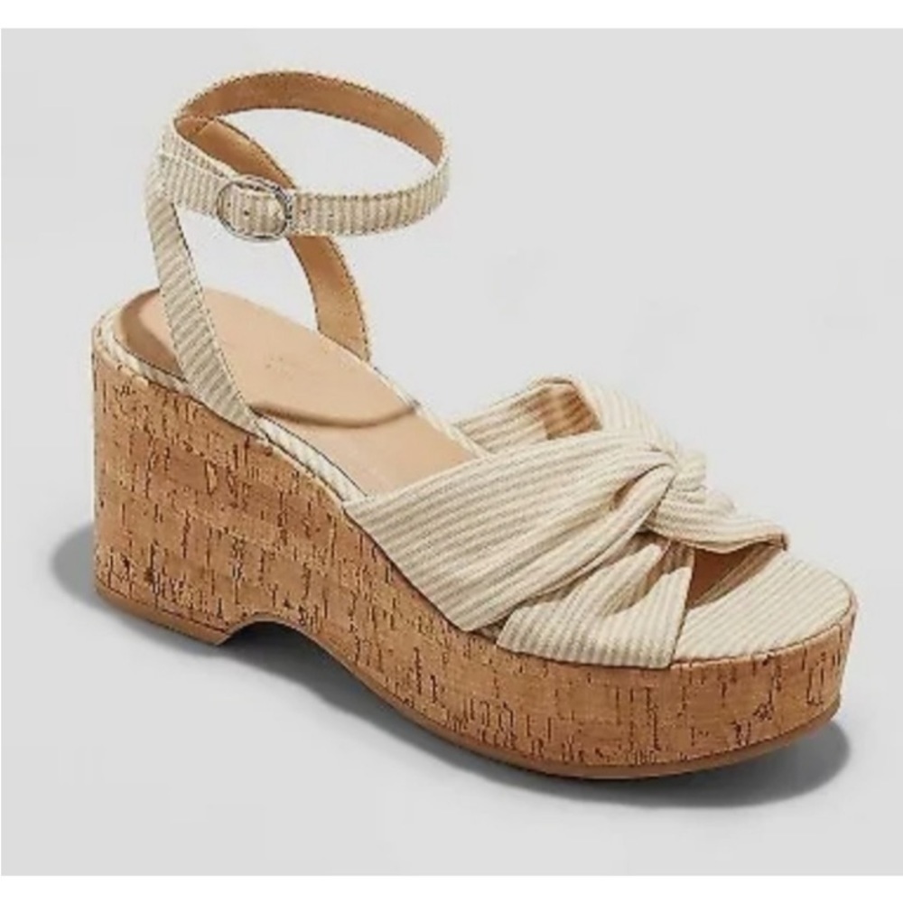 Universal Thread Mellie tan
Wedge Heels π
